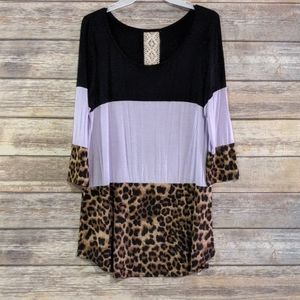 Gorgeous color block blouse! New without tag